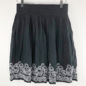 White House Black Market Black Silk Blend Skirt Silver Embroidered Hem Size XS